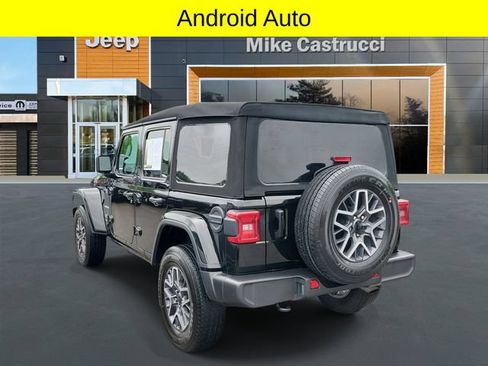 Used 2024 Jeep Wrangler Unlimited Sahara AWD/4WD image 6