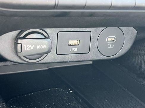 Certified 2025 Hyundai Elantra Sport image 22