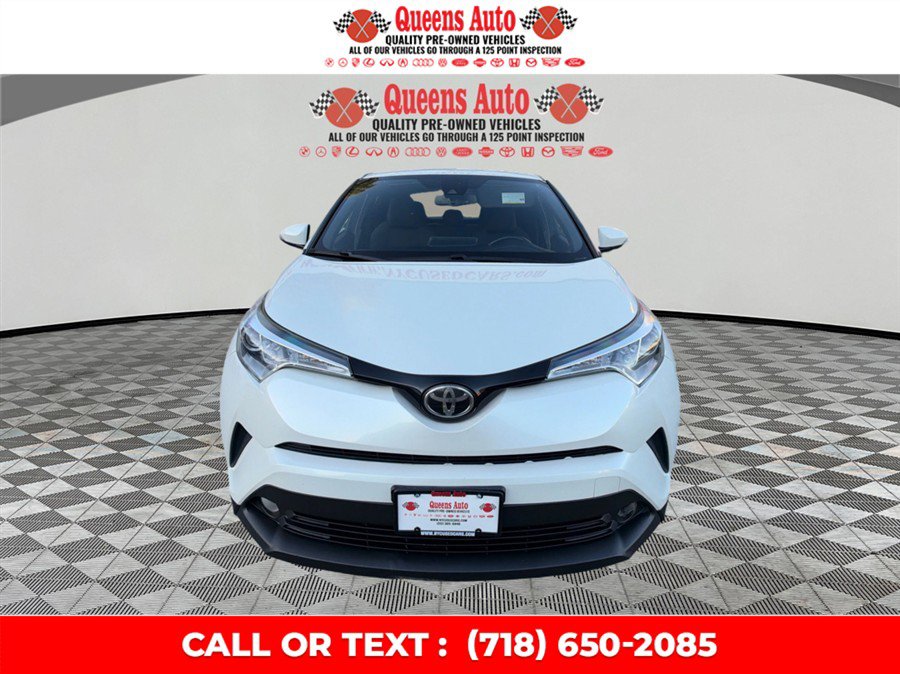 Used 2018 Toyota C-HR XLE FWD image 1