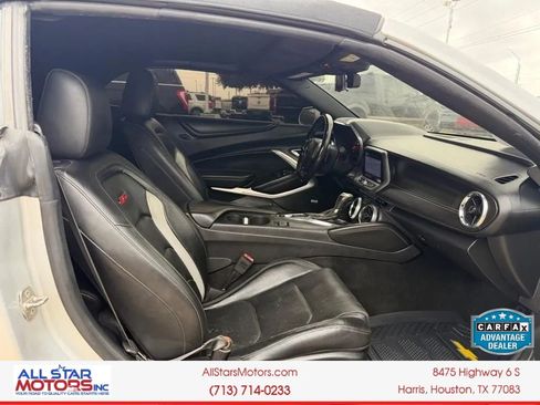 Used 2019 Chevrolet Camaro SS RWD image 15