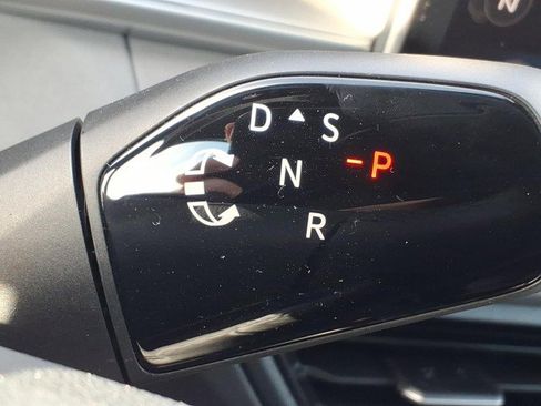 New 2026 Volkswagen Tiguan SE R-Line image 26