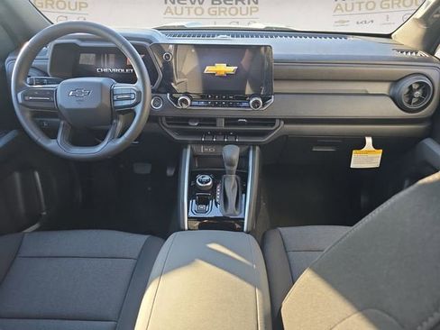 New 2026 Chevrolet Colorado Trail Boss AWD/4WD image 10