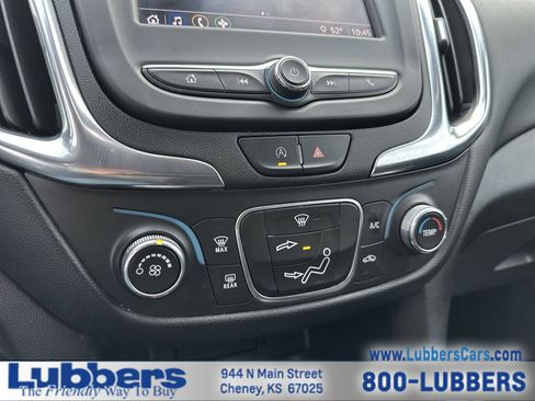 Used 2022 Chevrolet Equinox LT image 18