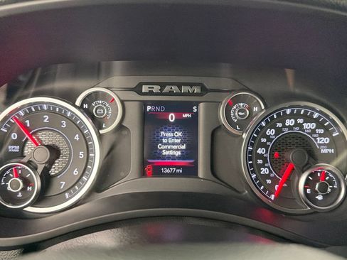 Used 2025 RAM 2500 Big Horn AWD/4WD image 28