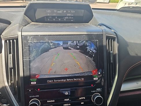 Used 2020 Subaru Crosstrek 2.0i Limited w/ Moonroof Package w/Navigation image 13