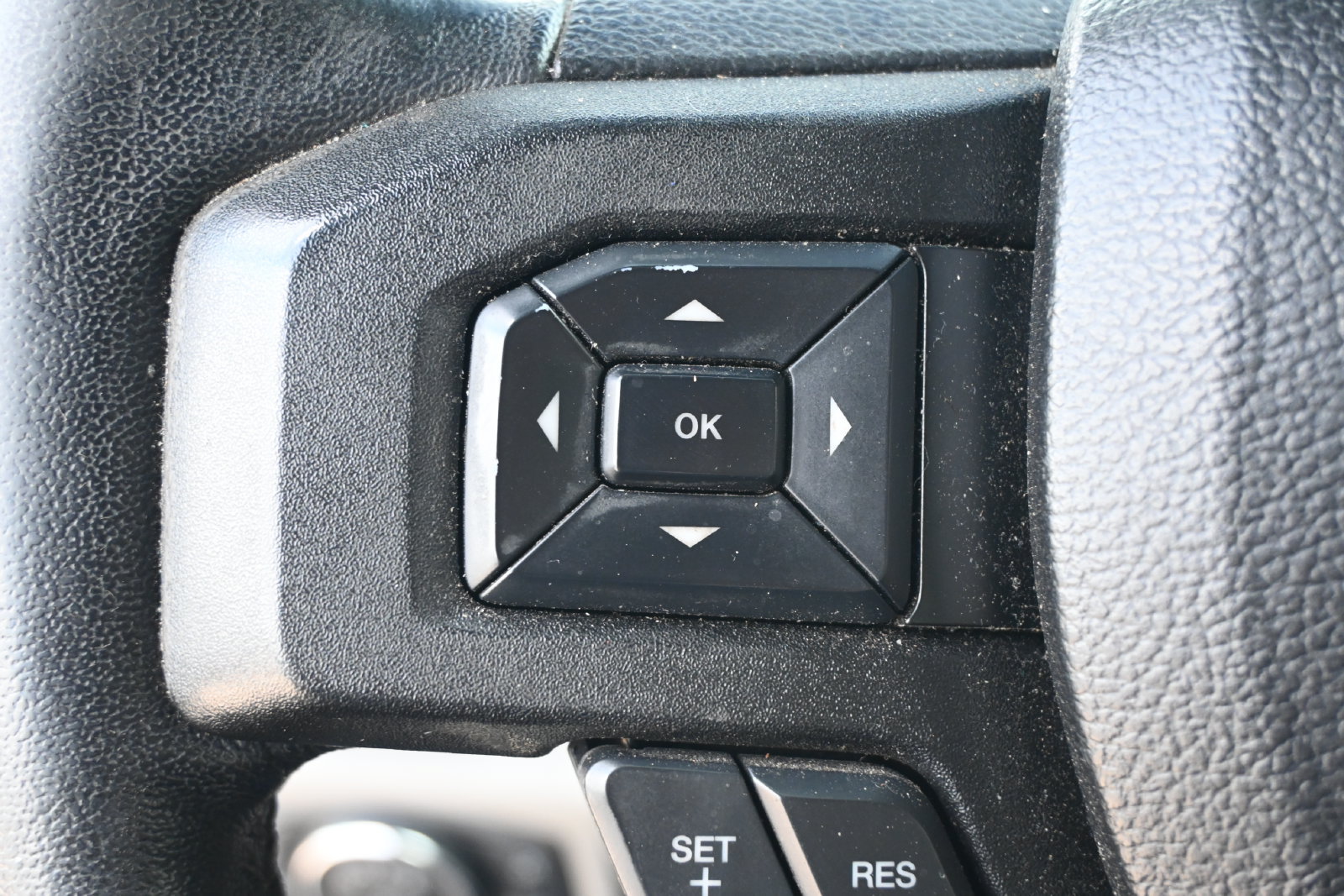 Used 2018 Ford F150 XLT w/ Equipment Group 302A Luxury RWD image 13