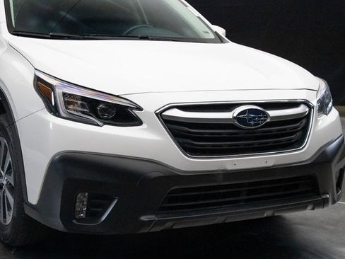 Used 2022 Subaru Outback Premium w/ Popular Package #1 image 3