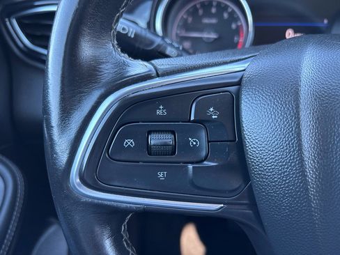 Used 2021 Buick Encore GX Select image 16