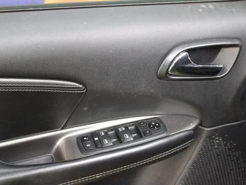 Used 2020 Dodge Journey Crossroad FWD image 12