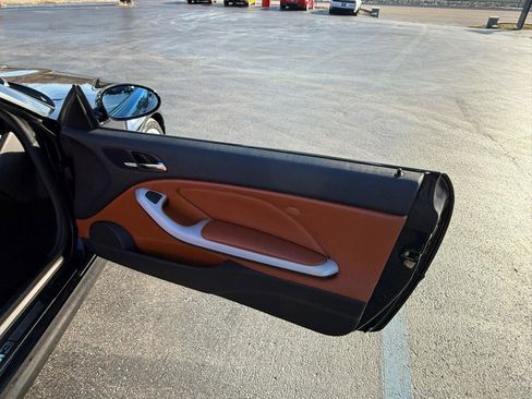 Used 2006 BMW M3 Convertible RWD image 32