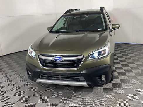 Used 2020 Subaru Outback Limited w/ Popular Package #2 image 3