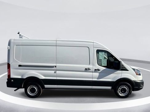 Certified 2024 Ford Transit 250 148 Medium Roof RWD image 4
