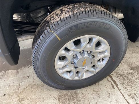 New 2025 Chevrolet Silverado 2500 LT image 14