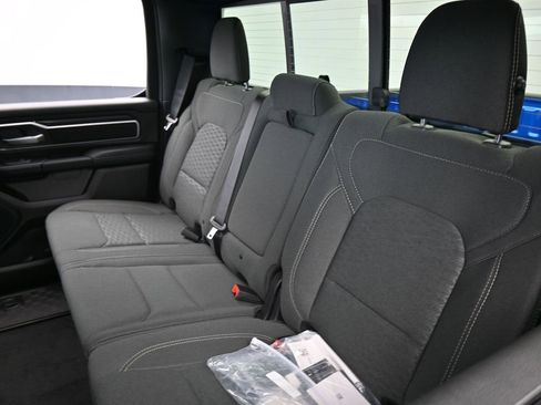 New 2026 RAM 1500 4x4 Crew Cab image 31