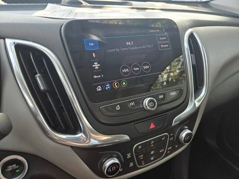 Used 2019 Chevrolet Equinox LT w/ Sun & Navigation Package FWD image 17