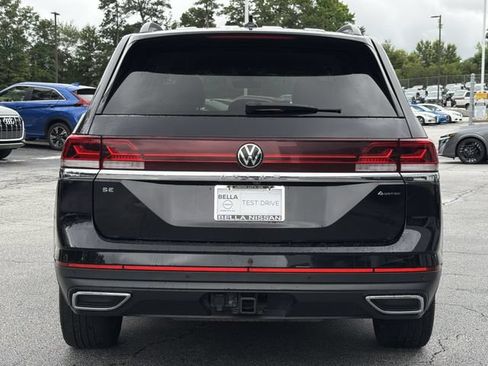Used 2024 Volkswagen Atlas SE AWD/4WD image 4
