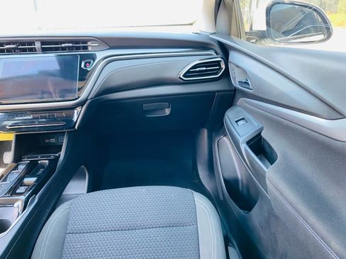 Used 2023 Chevrolet Bolt EUV LT image 26