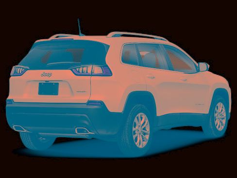 Used 2019 Jeep Cherokee Limited AWD/4WD image 2