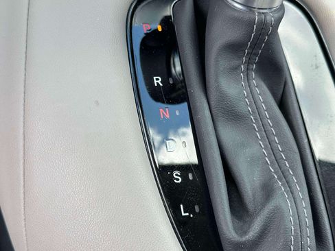 Certified 2023 Honda HR-V LX image 24