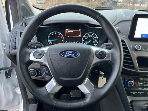 Used 2022 Ford Transit Connect XLT FWD image 21