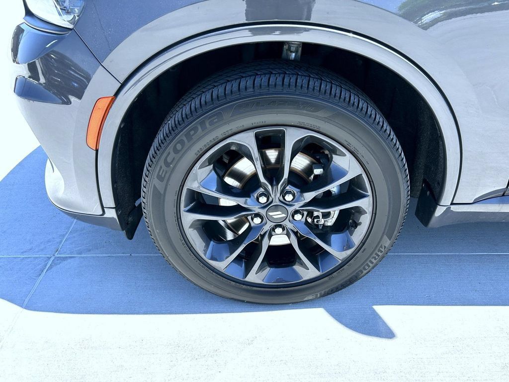 Used 2025 Dodge Durango GT w/ Blacktop Package AWD/4WD image 25