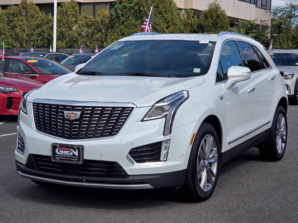 Used 2024 Cadillac XT5 Premium Luxury w/ Technology Package AWD/4WD image 7