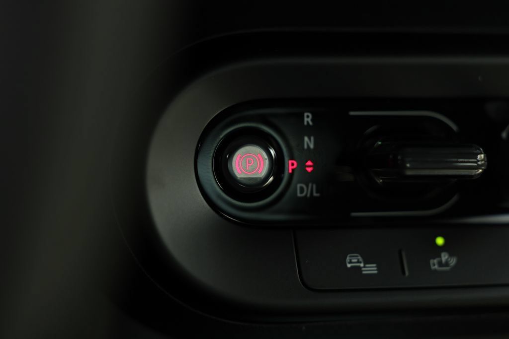 New 2026 MINI Cooper 2-Door Hardtop FWD image 38