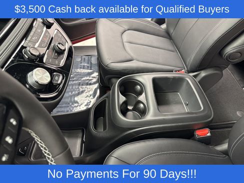 New 2026 Chrysler Pacifica Select w/ S Appearance Package image 22