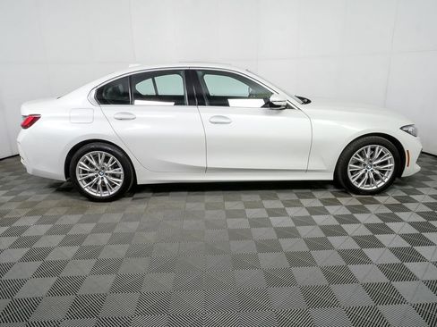 Used 2024 BMW 330i Sedan image 2