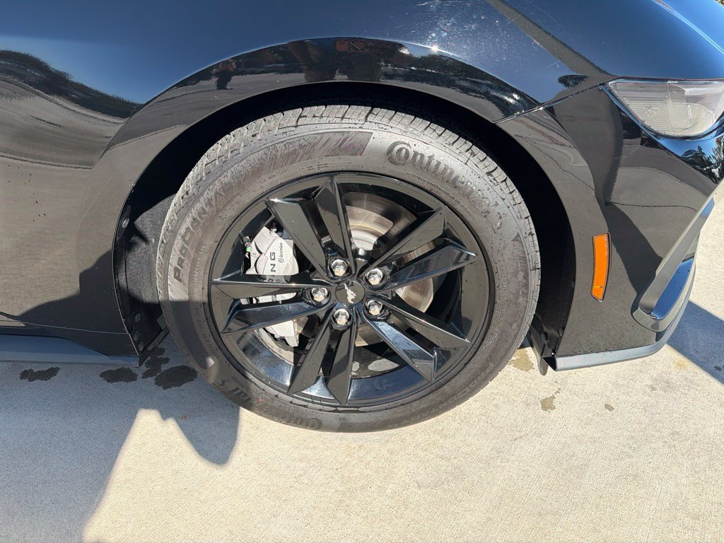 Used 2025 Ford Mustang GT RWD image 11