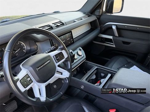 Used 2023 Land Rover Defender 110 X-Dynamic SE image 9