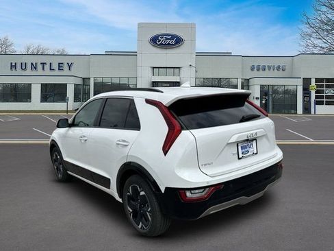 Used 2023 Kia Niro Wave w/ Wave Preserve Package FWD image 5