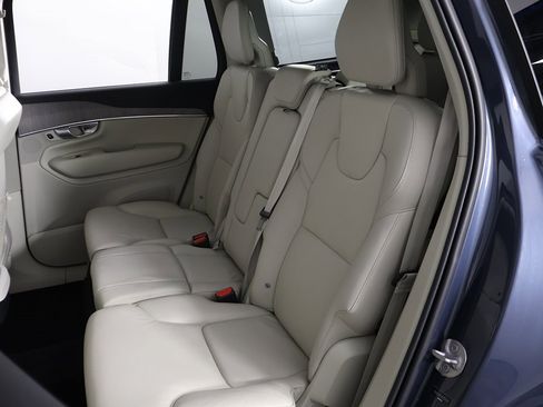 Used 2024 Volvo XC90 B6 Plus w/ Protection Package Premier image 33