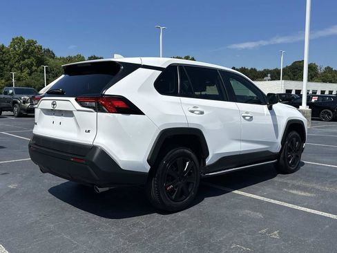 Used 2024 Toyota RAV4 LE FWD image 9