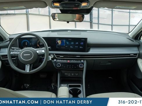 Used 2025 Hyundai Sonata SEL FWD image 4