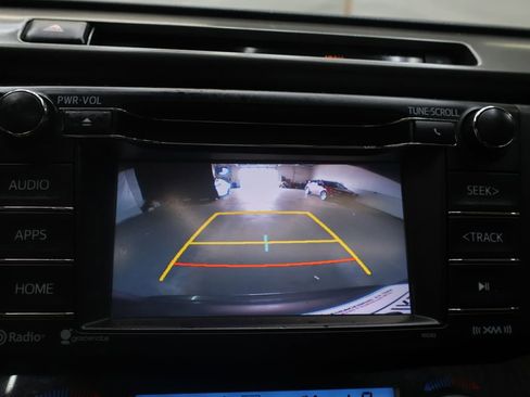 Used 2017 Toyota RAV4 SE image 22