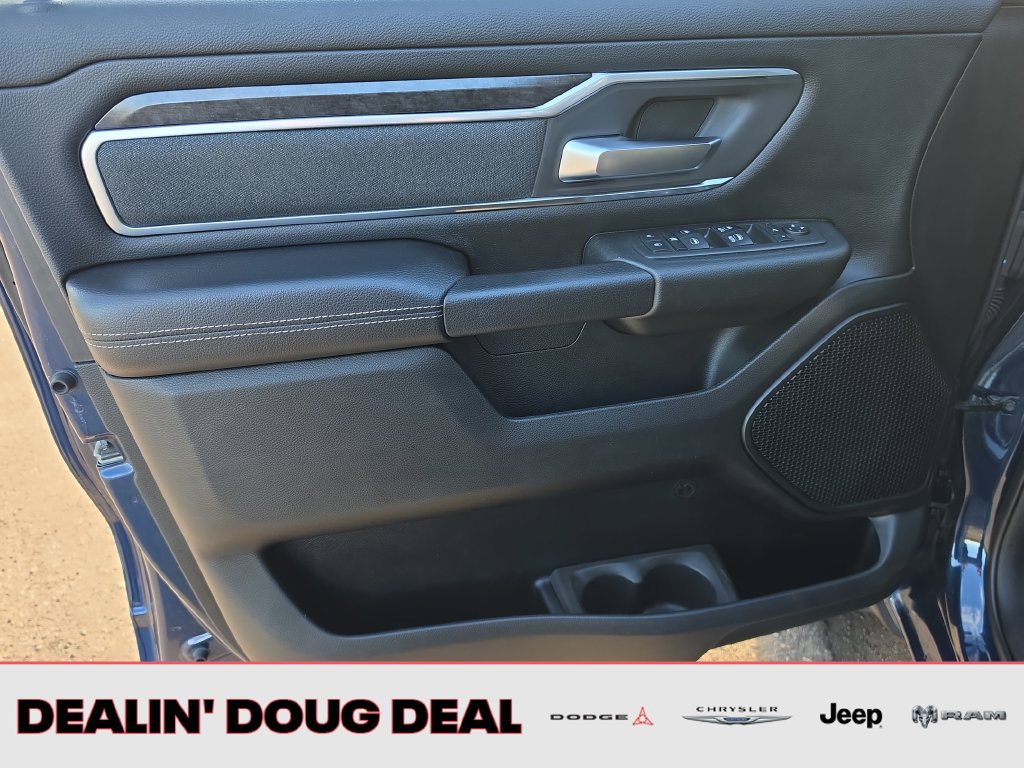 Used 2019 RAM 1500 Big Horn AWD/4WD image 11