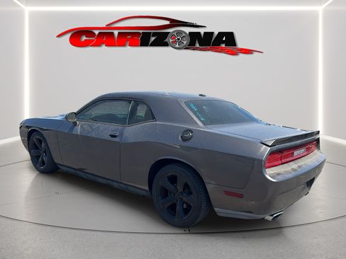 Used 2014 Dodge Challenger R/T Plus RWD image 10
