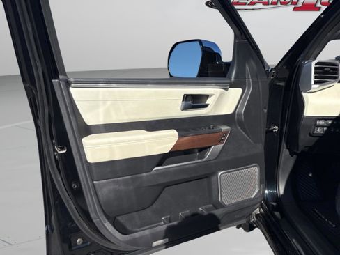 Used 2023 Toyota Sequoia Capstone image 41