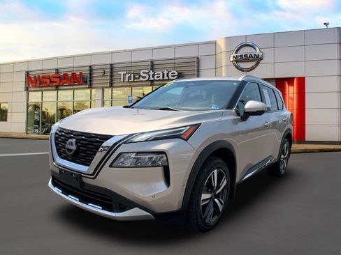 Certified 2023 Nissan Rogue Platinum w/ Platinum Premium Package AWD/4WD image 2