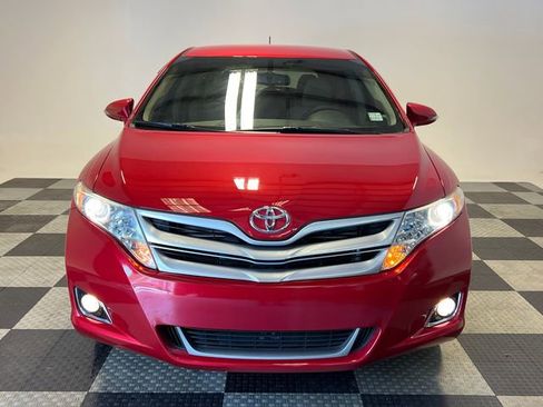 Used 2015 Toyota Venza LE FWD image 2