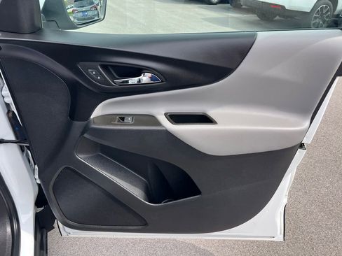 Used 2023 Chevrolet Equinox LT image 27