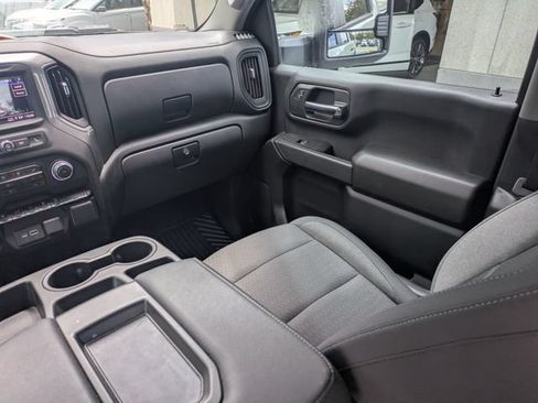Used 2025 Chevrolet Silverado 2500 Custom w/ Custom Convenience Package AWD/4WD image 17