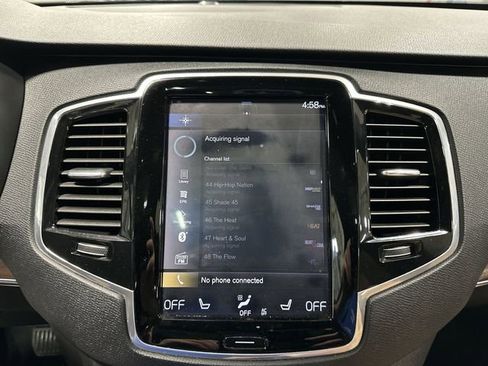 Used 2018 Volvo XC90 T6 Momentum w/ Convenience Package image 16