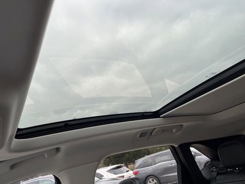 Used 2022 Ford Escape Titanium w/ Class II Trailer Tow Package image 12