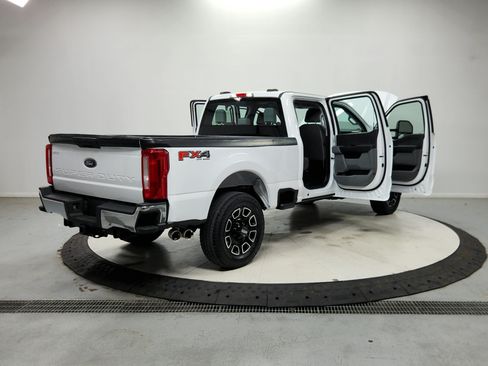 Used 2024 Ford F250 XL w/ FX4 Off-Road Package AWD/4WD image 28