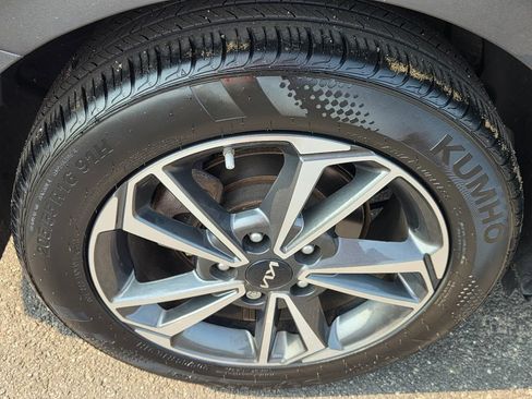 Used 2023 Kia Forte LXS FWD image 9