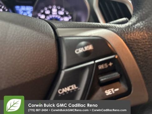 Used 2016 Hyundai Veloster FWD image 25