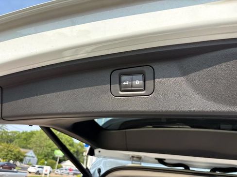 Used 2025 INFINITI QX80 Pure AWD/4WD image 16