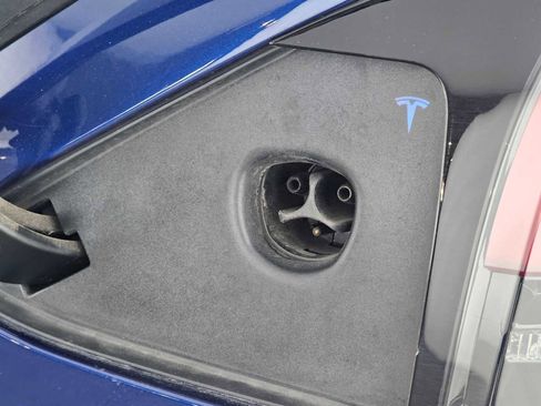 Used 2023 Tesla Model X Plaid AWD/4WD image 17